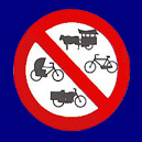 TIDAK DIBENARKAN MASUK BAGI KENDERAAN MIKROMOBILITI, MOTOSIKAL, BASIKAL, KENDERAAN YANG DITARIK HAIWAN/ KENDERAAN PELBAGAI BENTUK